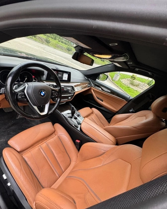 BMW Seria 5 cena 108000 przebieg: 133000, rok produkcji 2017 z Miłosław małe 154